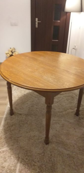 Vând măsuță în stare buna