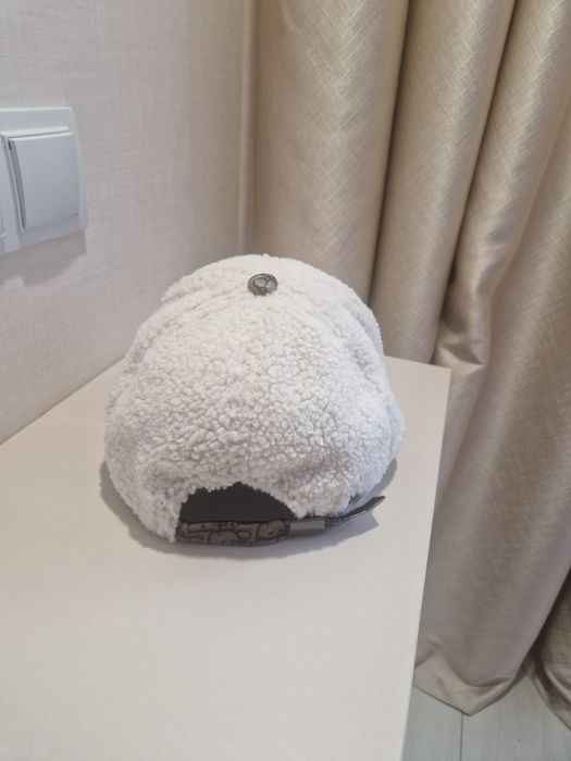 Женская шапка DIOR