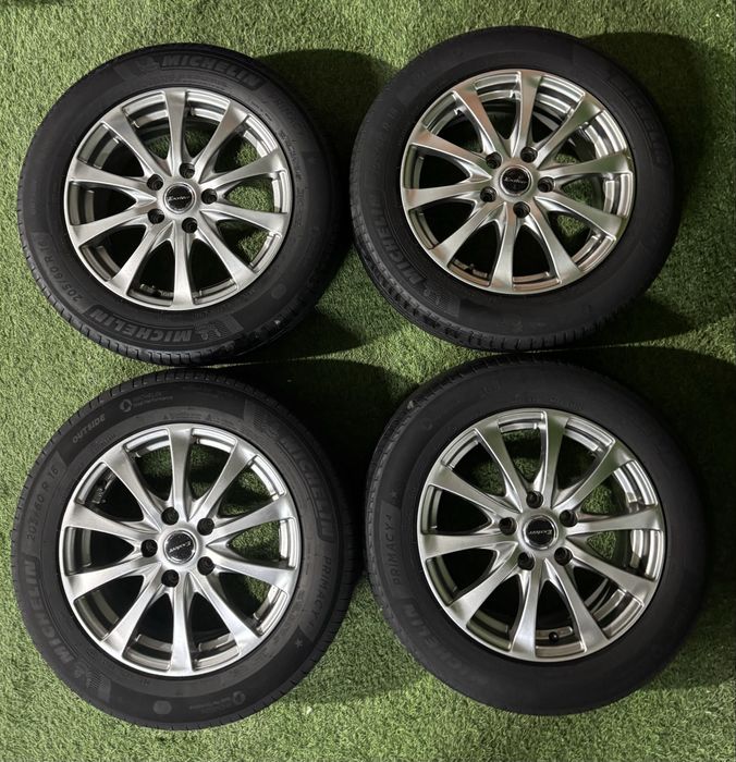 Диски шины в сборе 5x114.3 R16 205/60 титанки