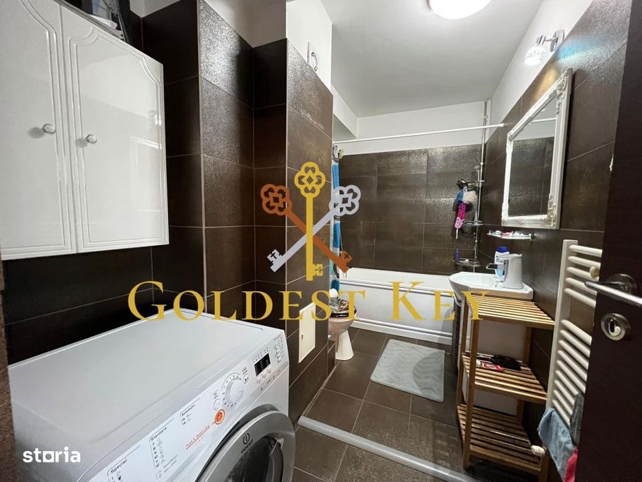 Apartament 2 camere, balcon. Aer conditionat. Lift. Orientat SUD.