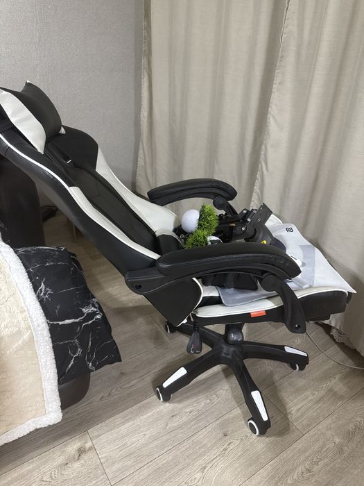 Геймерское кресло как новое