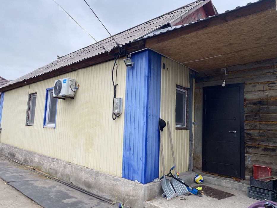 Продам дом хороший район