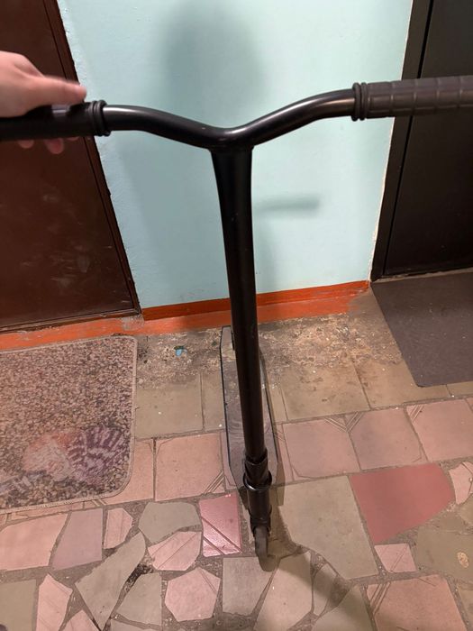 Продам самокат трюковой