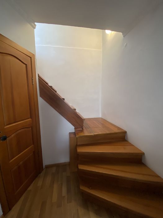 Продам двухэтажный дом