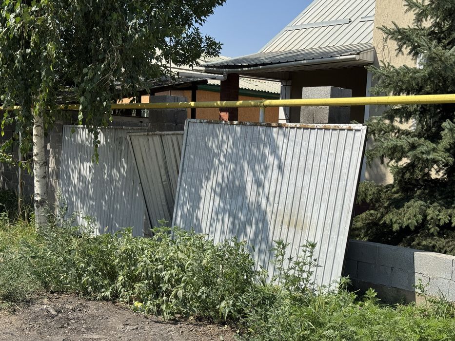 Ворота забор длина обшее 25м.