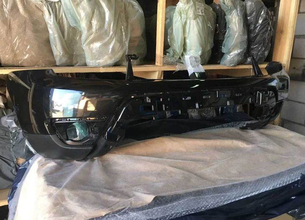 Бампер передний в цвет Renault Duster