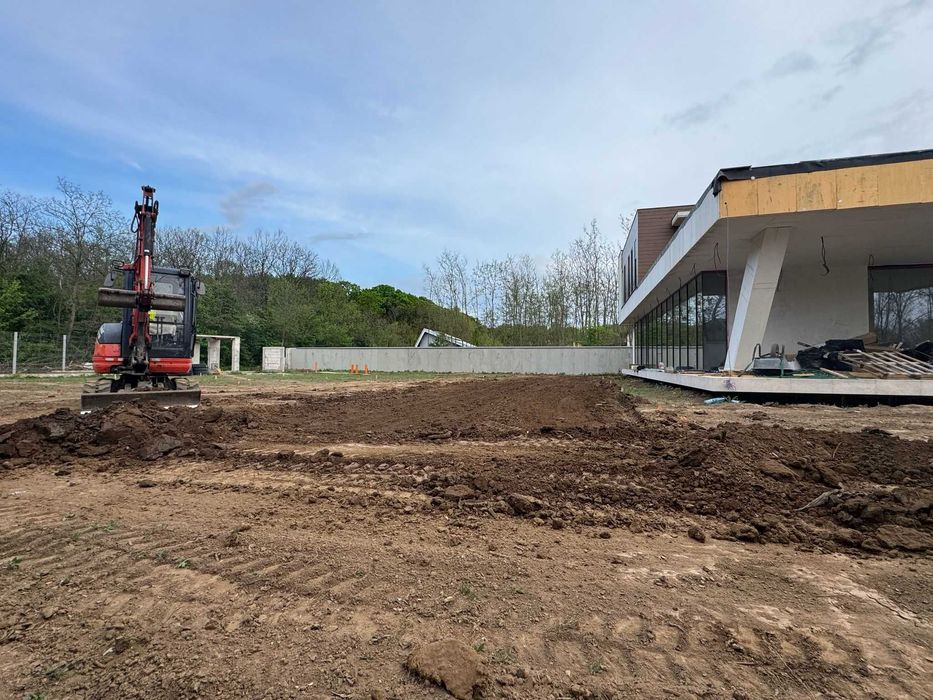 Inchiriez/Inchiriere miniexcavator , Bobcat , Compactor Nivelari!