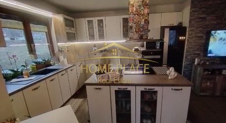 Продава се Тристаен апартамент в Варна, Възраждане 4 - 133 кв.м за 1655 €/кв.м - Снимка #3