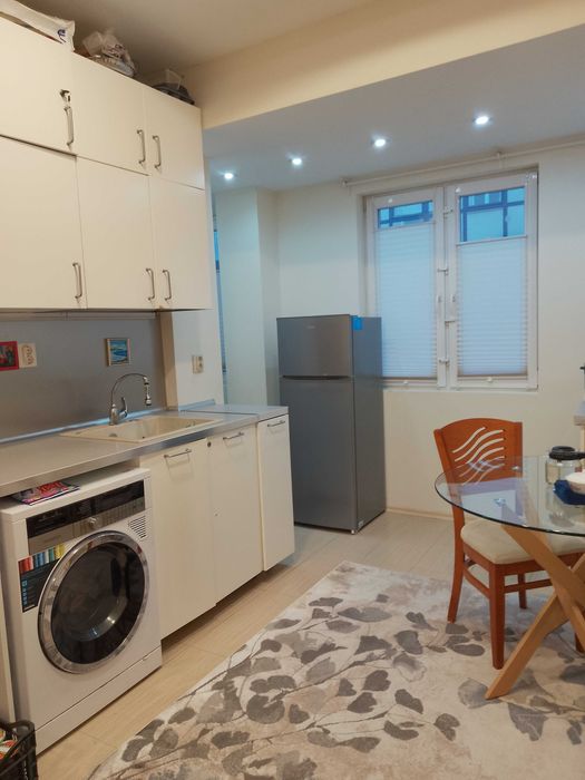 Дава се под наем Двустаен апартамент в София, Оборище - 50 кв.м за 747.66 € - Снимка #5