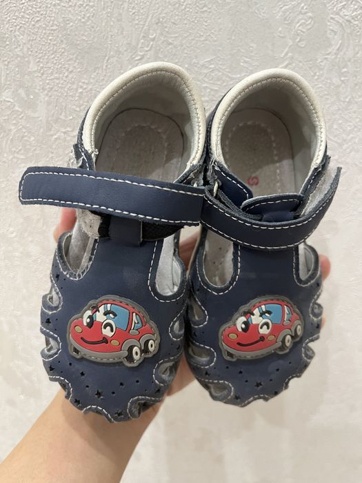 Кроссовки 24 + сандалии 24