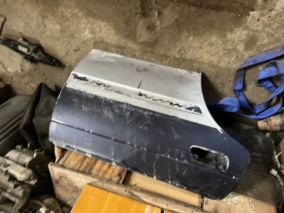 Продам дверь субару легаси 3
