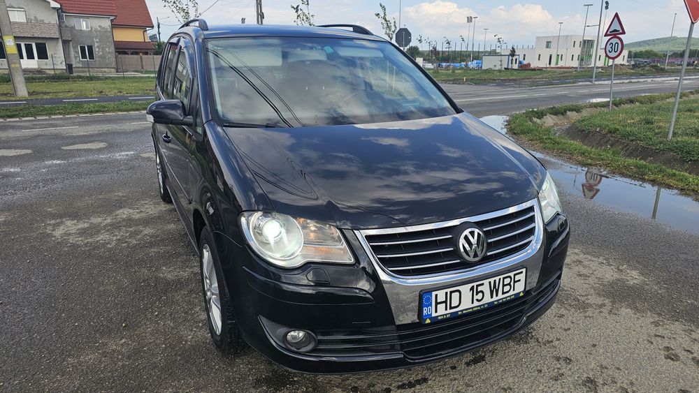 VW Touran 7 locuri
