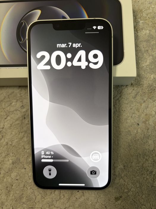 Iphone 16e impecabil