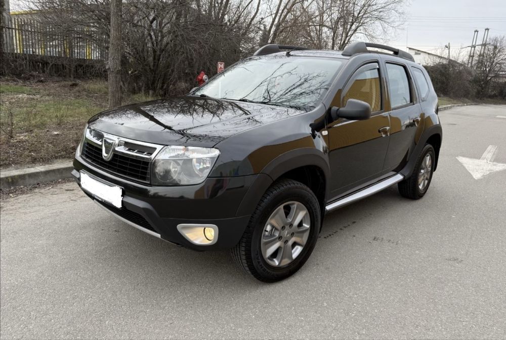 Dacia duster 4x4 1.6 16 valve benzina gpl