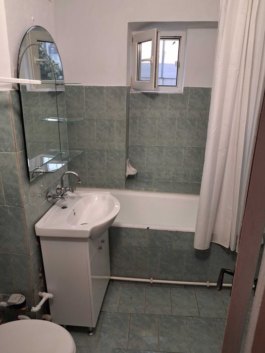 Inchiriez apartament 1 camera