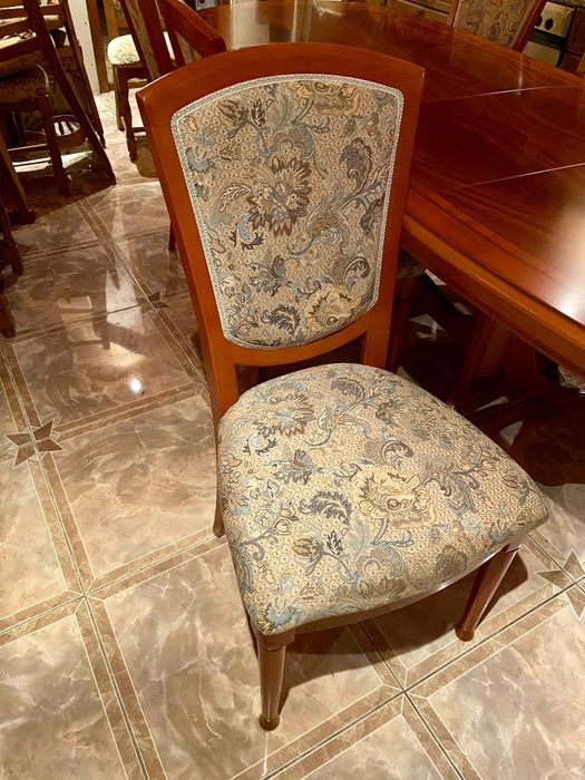 Vand Mese si scaune lemn masiv