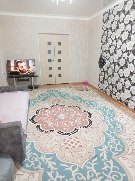 Продам 2-х комнатную мкр.Сырдария