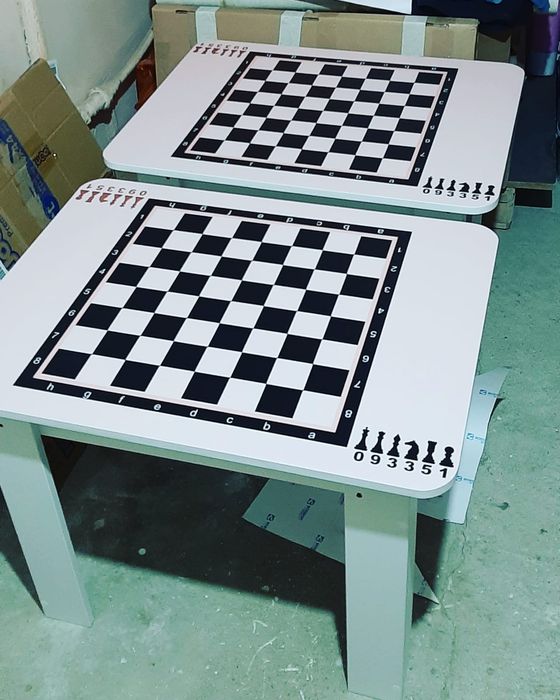Шахматный стол с