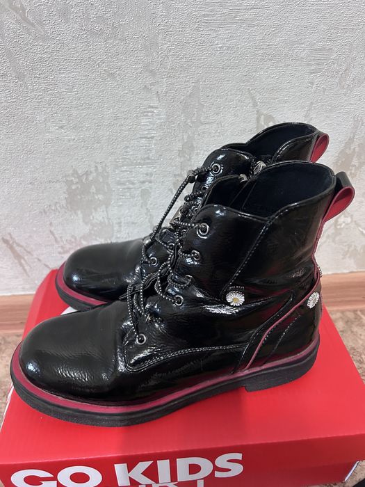 Продам детские полусапожки