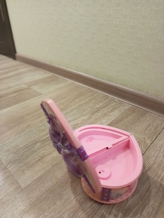 Шкатулка для цепочек колец и бусс