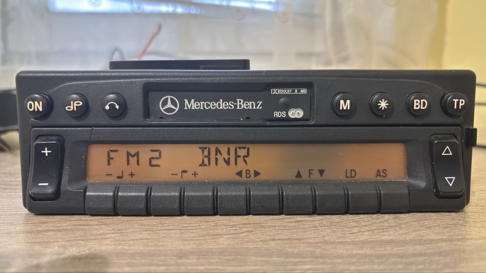 Касетофон Мерцедес Becker