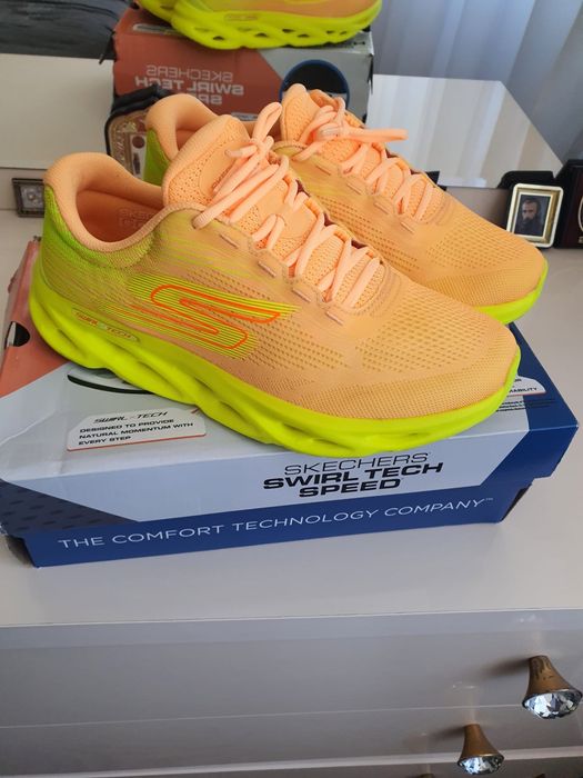 Adidas original marimea 39 Skechers ultra Runners - Tech Speed