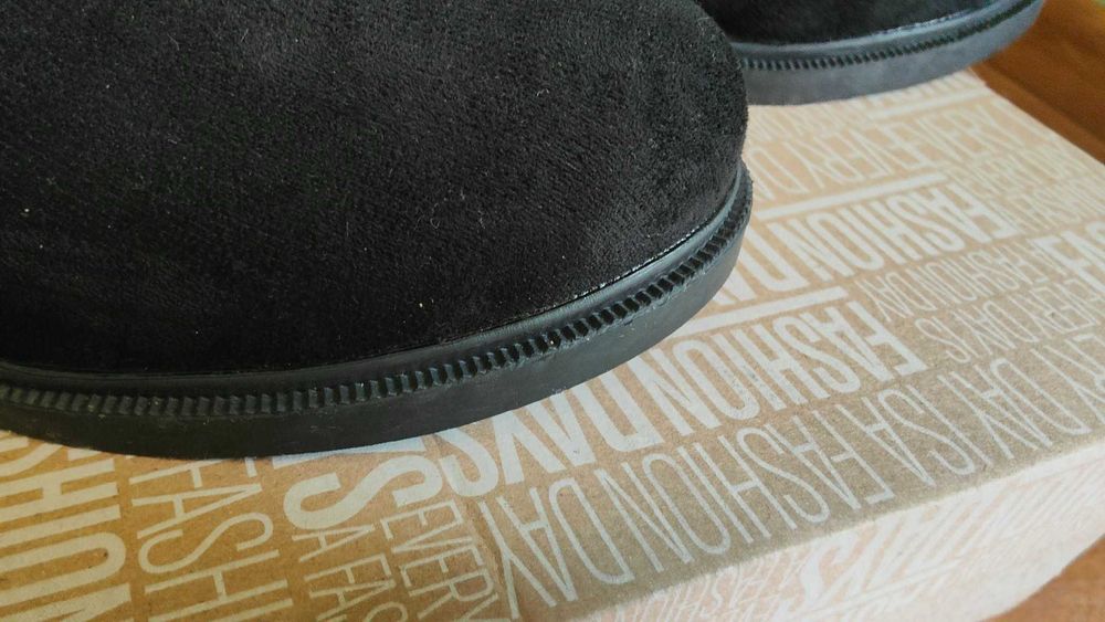 Ботуши номер 37-38