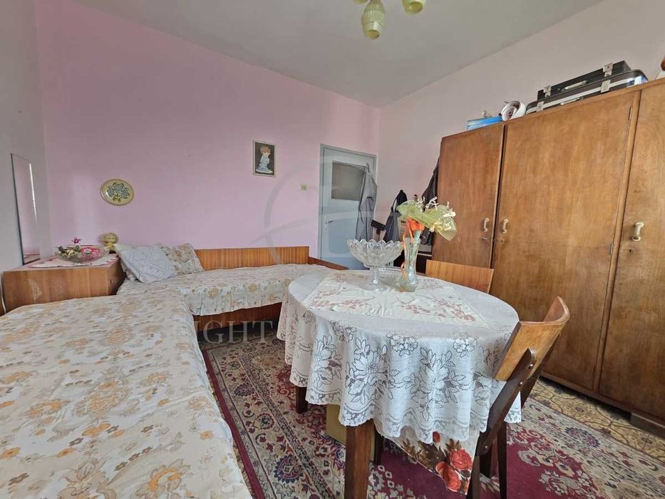 Продава се Тристаен апартамент в Пловдив, Кючук Париж - 104 кв.м за 1486 €/кв.м - Снимка #10