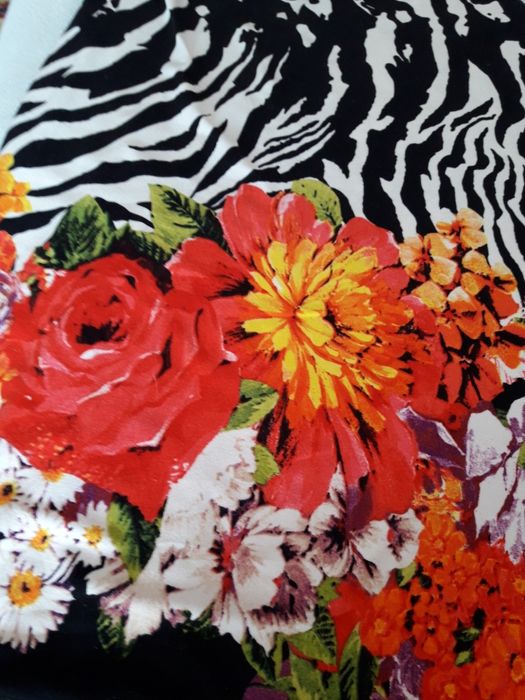 Красива рокля на цветя