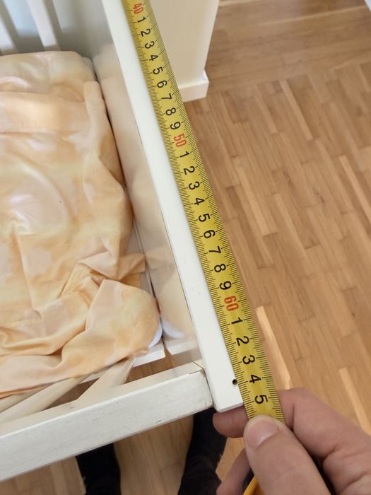 Pat alb pentru bebelusi
