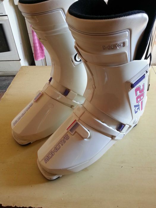 Ски обувки . SALOMON . Размер 40/ 41 .