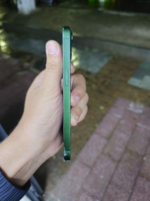 Iphone 13 в средном состоянии