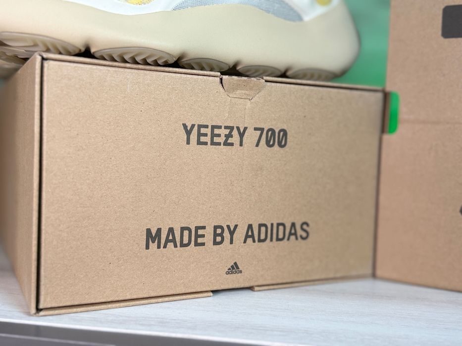 Adidas Yeezy 700 V3 Safflower