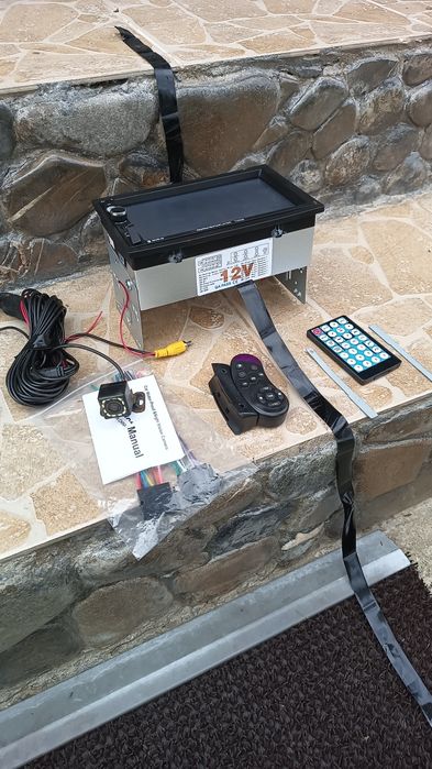 MP3 player cu usb radioSD bloototh telecomanda volan,cameră marsharier