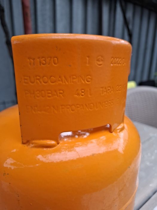 Butelie de gaz portabilă marca Eurocamping, fabricată în aprilie 2022.