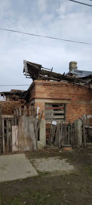 Vand teren intravilan si casa caramida centru Copaceni (Ilfov) 1254mp