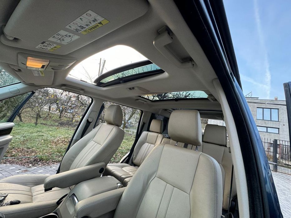 Vând Land ROVER Discovery 4