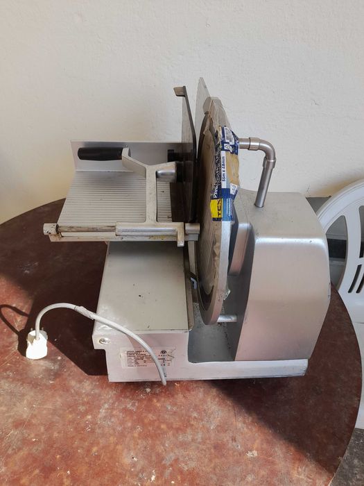 Машина за рязане на колбаси