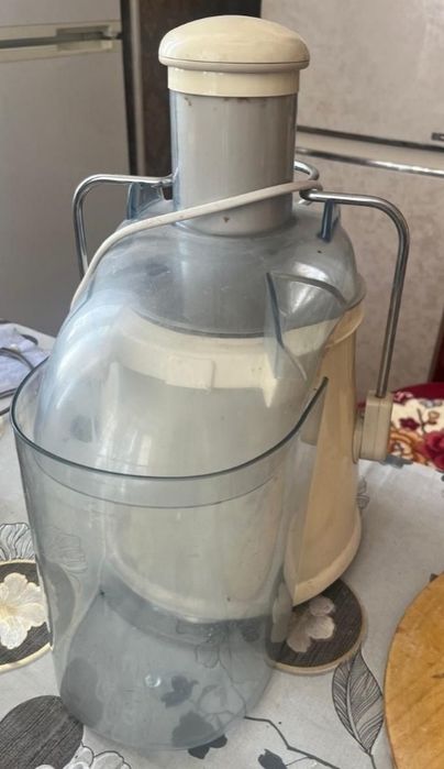 Продам кофеварку