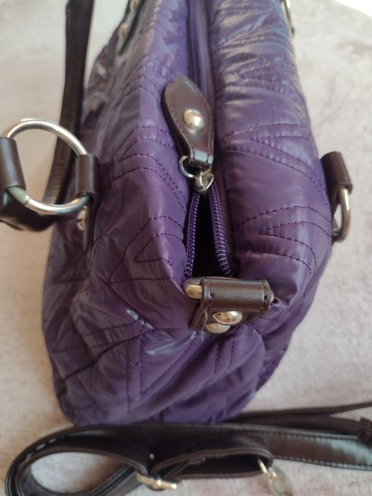 Дамска чанта на Carpisa