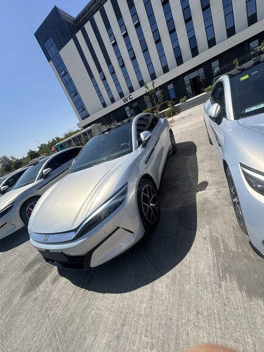 BYD XAN L 3 pozitsa dual motor 2.7