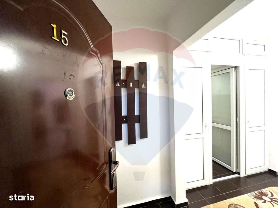 Apartament cu 2 camere semidecomandate de vânzare în zona Republicii