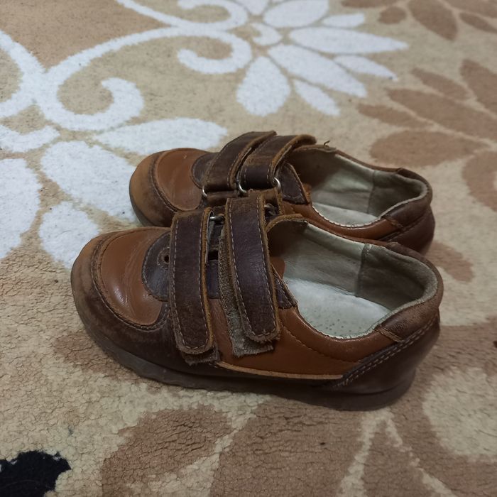 Кроссовки детские