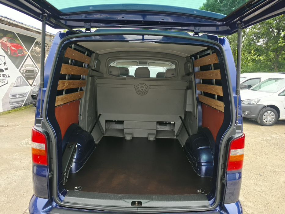 Volkswagen Transporter T5 5locuri 2006 2.5TDI  131CP Livrare