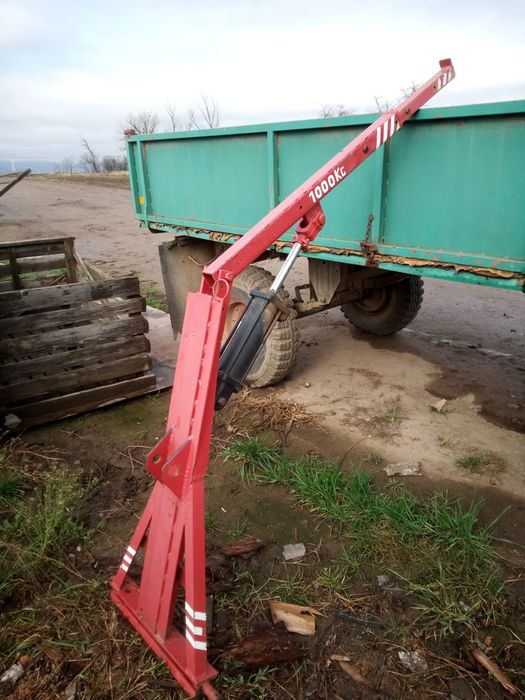 Ridicător după tractor