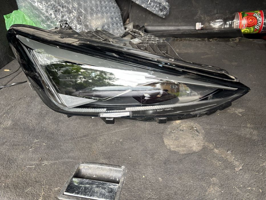 Фар Cupra Formentor