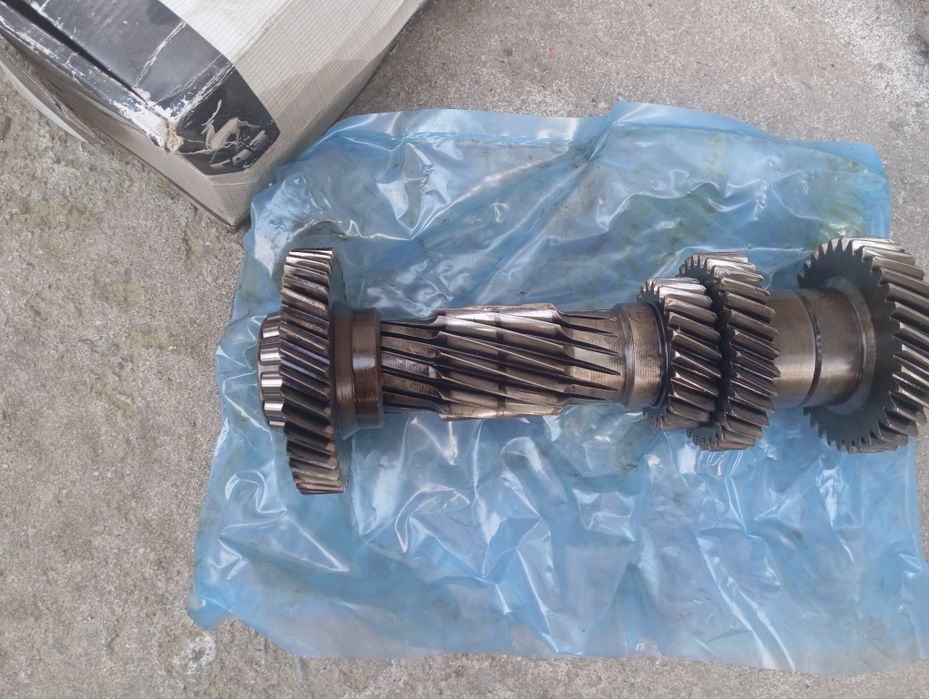 Запчасти бу на двигатель Cummins 2.8