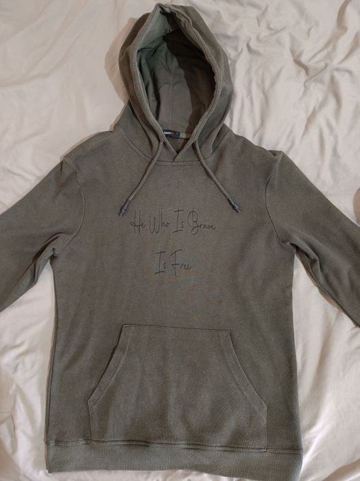 Курточка с капюшоном