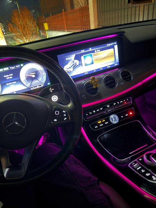 Vând Mercedes-Benz  E350E,PLUG in HYBRID