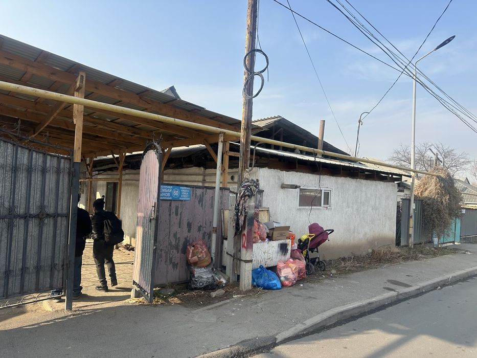 Продам 2 дома на материал